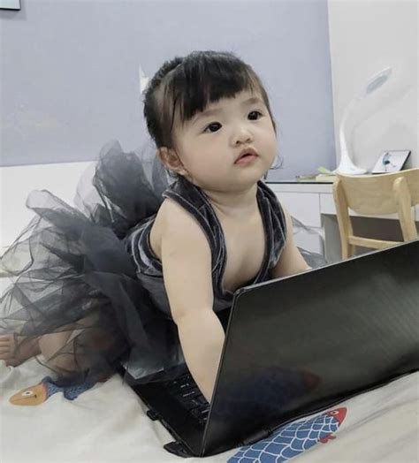 I N Nh Ng Nhi Di N Bikini Th D Ng Nh N Ng Ti N C Khi N D N T Nh X U L N X U Xu Ng