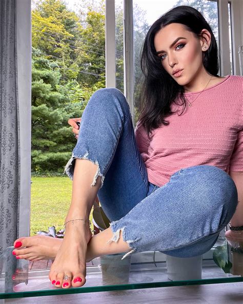 The Fallen Babe S Feet