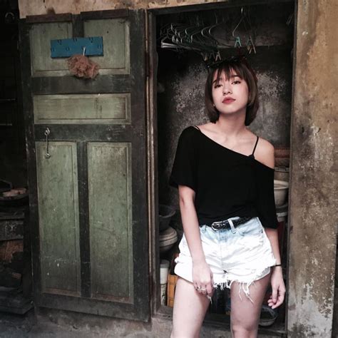 6 nàng hot girl tiếp lửa cho mùa hè với phong cách sexy cùng cực