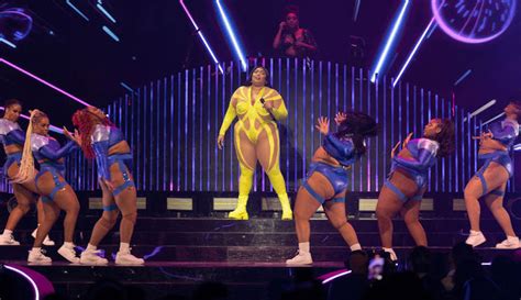 Lizzo Claps Back At Dancers Who Claim She Invited Them To Eat Bananas From Sex Workers Vaginas
