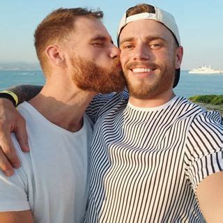 Group Gay Cum Kissing Videos Gaswgirl
