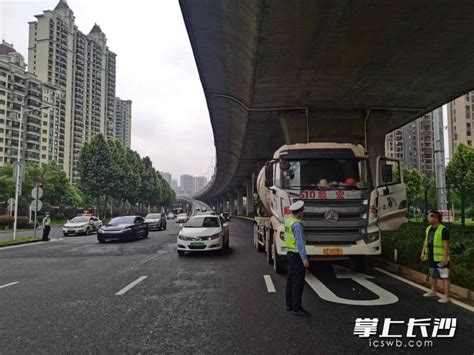 快速路上货车闯禁，6天查处1056台 长沙长安网 平安长沙