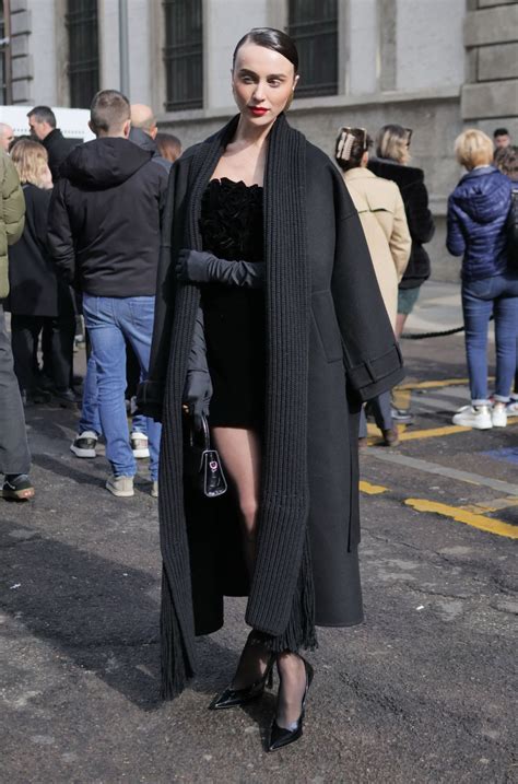 Mary Leest Arriving At Ermanno Scervino Fashion Show In Milan