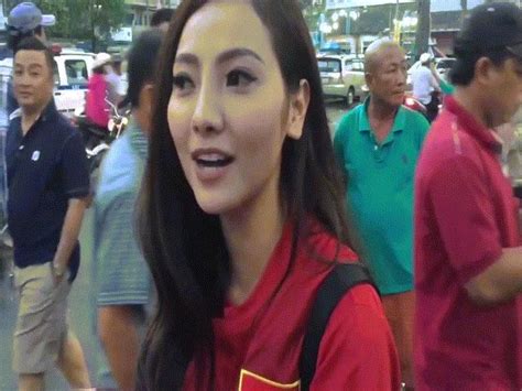 Cuộc sống thay đổi chóng mặt của hot girl ảnh thẻ sau 4 năm nổi tiếng