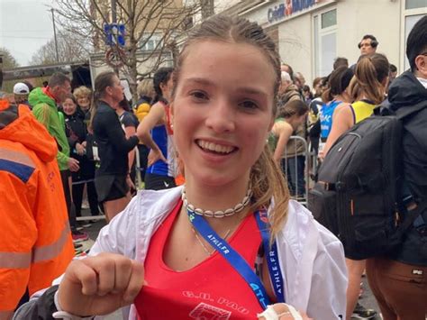 Alice Mugnier Championne De France Cadette De Course En Montagne La