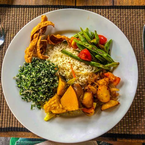 5 Reasons Why You Should Go To Sri Lanka Travel Ponders