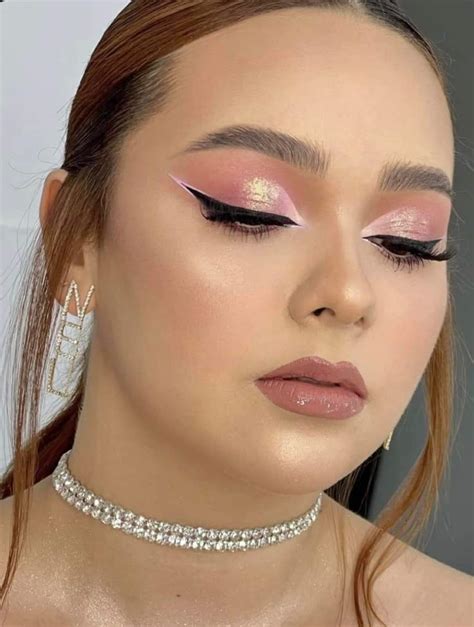 Pin De Mariana Mora G Mez En Maquillaje Nude En Maquillaje De Ojos Maquillaje De Ojos