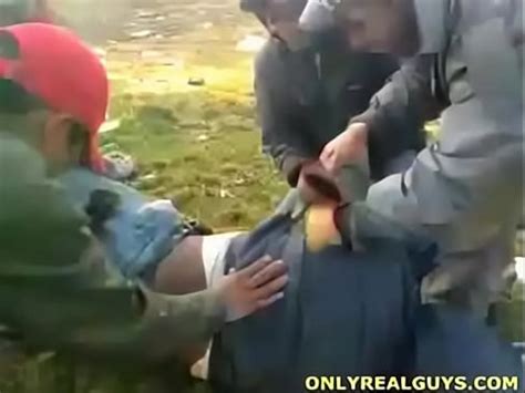 Chico Heterosexual Desnudo Y Humillado Por Sus Cogollos XVIDEOS