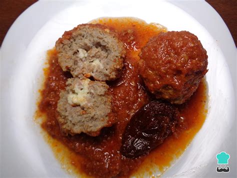 Albondigas En Chipotle Rellenas De Queso F Cil