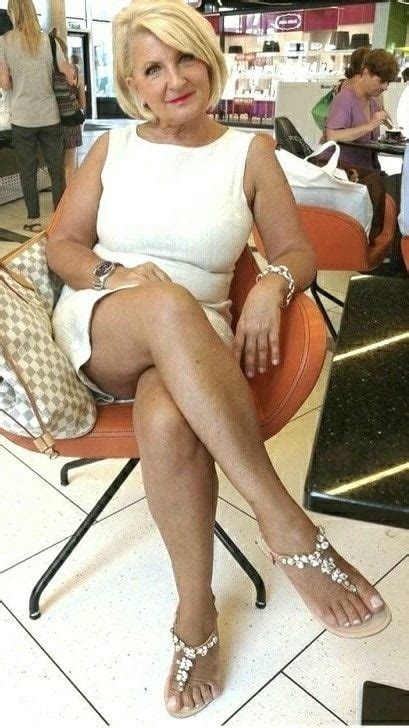 Sexy Mature Legs Porn Pictures Xxx Photos Sex Images Pictoa