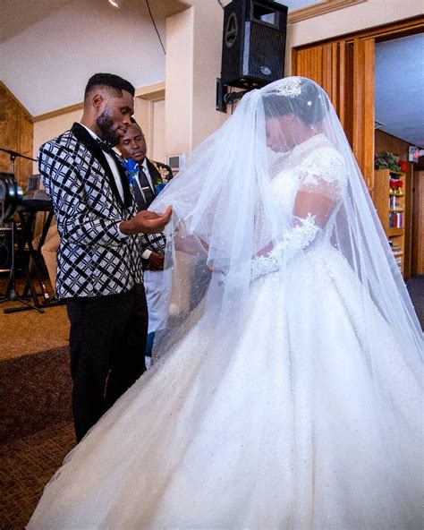 Luxury Nude Tassel Mermaid Dubai Evening Dresses