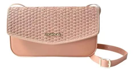 Bolso Moleca Textura Martelasse con correa cruzada de PVC Nude Ú