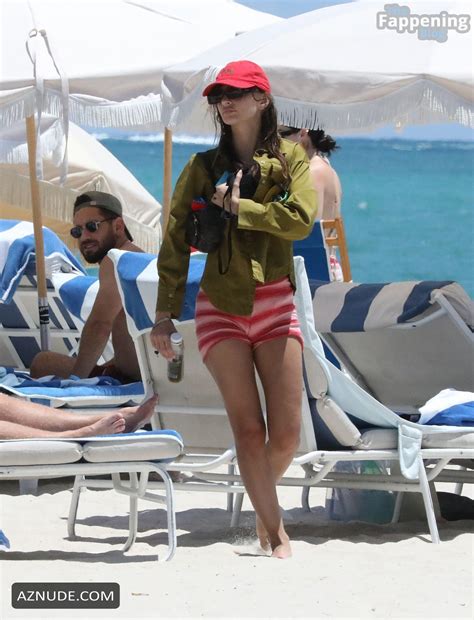 Emily Ratajkowski Flaunts Her Sexy Bikini Body On Miami Beach Aznude