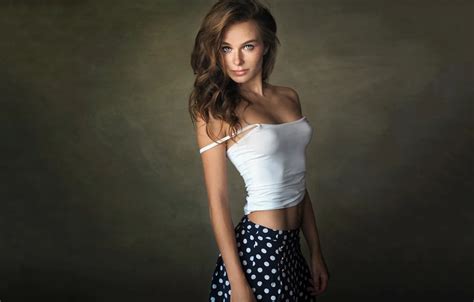 Обои взгляд длинные волосы long hair eyes pretty lips brunette Станислав Пучковский на