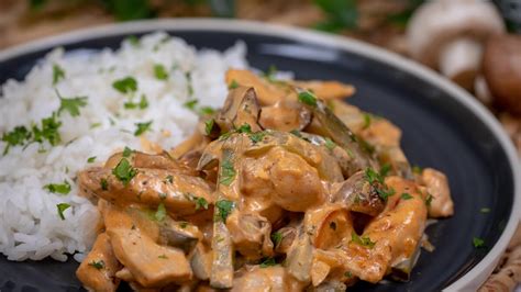 Stroganoff Csirkemell Mindmegette Hu