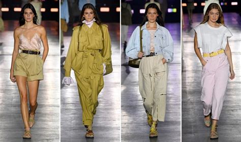 Kendall Jenner Wears Tiny Bikini In Pool