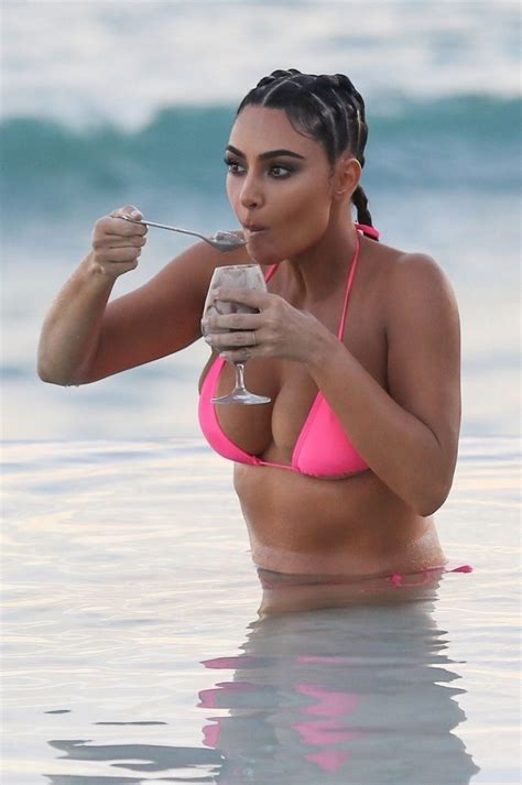 Kim Kardashian Sexy Pink Bikini In Cabo San Lucas Photos The Fappening