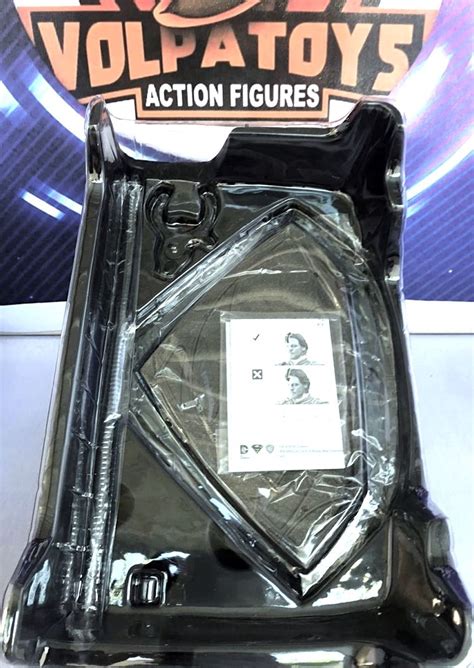 JOR EL HOT TOYS SUPERMAN MAN OF STEEL VOLPATOYS