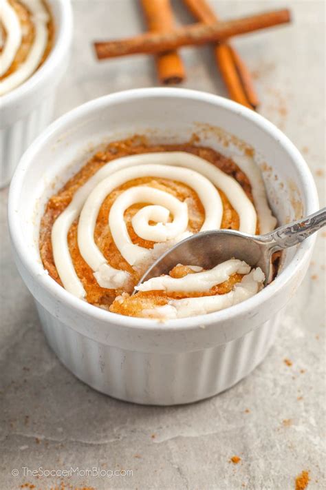 cinnamon roll mug cake 7