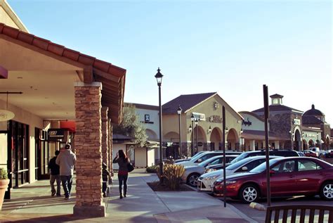 Camarillo Premium Outlets - Nookie's Nook