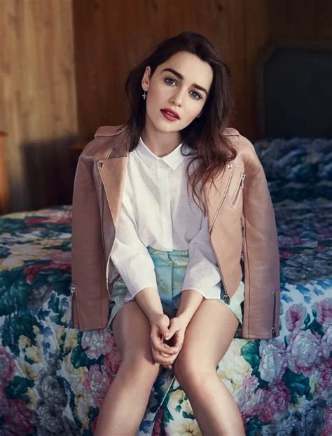 Emilia Clarke Just Admitted To You She Is Seeing Other Hot Hung Alphas She Says You Will Be