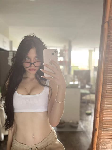 New Phone Nudes MirrorSelfie NUDE PICS ORG