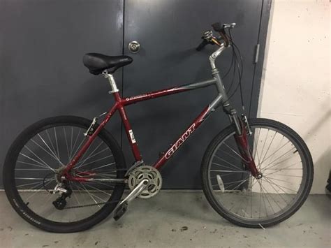 GIANT Sedona 21 Speed Mountain Bike Excellent Condition Downtown