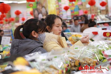 【新春走基层】红红火火采购过新年 山南网 山南市新闻门户网站