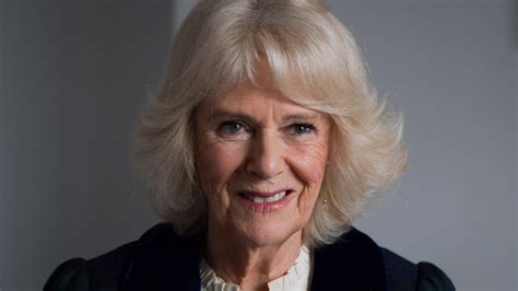 Camilla Parker Bowles Reine Consort Ses Rares Confidences Suite La