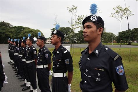 Polis Bantuan Petronas 2017 James Newman
