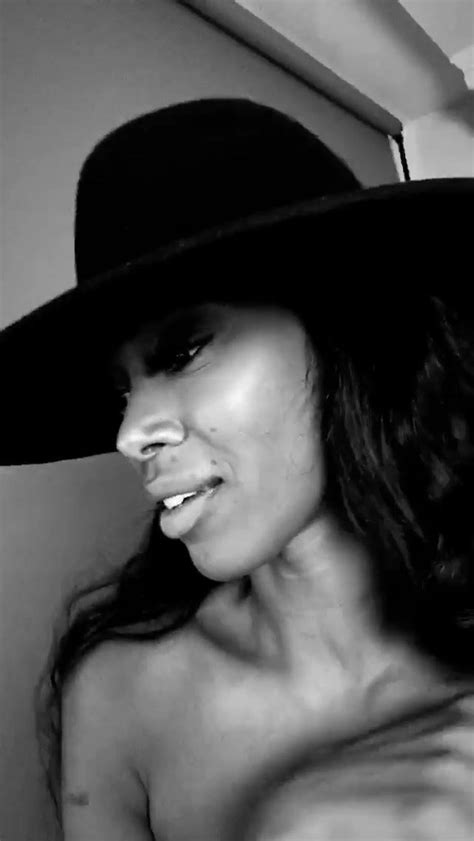 Jessica White Nude Pics GIFs Video TheFappening