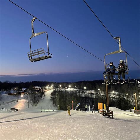 top  michigan ski resorts   skill levels explore michigan