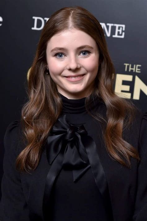 Hot Photos Of Thomasin McKenzie ThBLOG