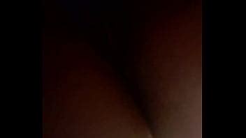 De vuelta otra vez el ébano grueso jugando con ella y su cuerpo sexy XVIDEOS