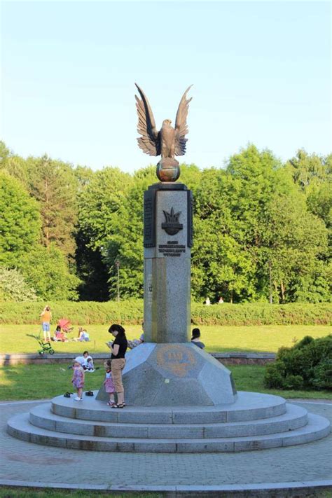 Пам’ятник першому футбольному матчу в Україні на теренах Стрийського ...