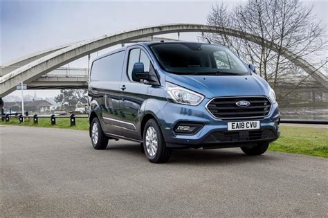 2019 Ford Transit Custom Images