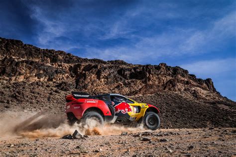 Dakar 2024 Étape 10 Sébastien Loeb revient dans le sillage de Carlos