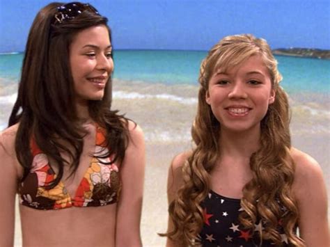 8 Sexy New Jennette McCurdy Bikini Pics