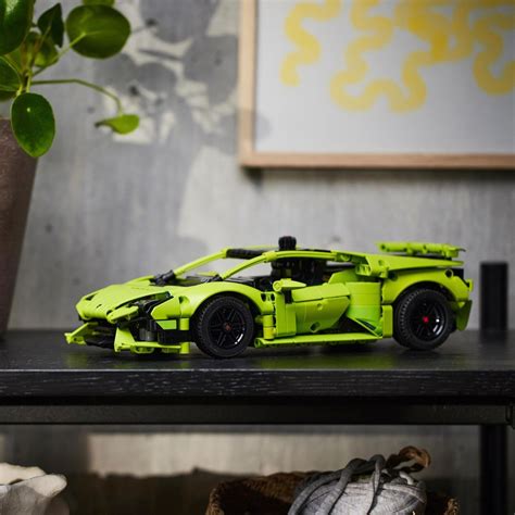 LEGO Technic 42161 Lamborghini Huracán Tecnica Set | Smyths Toys ...