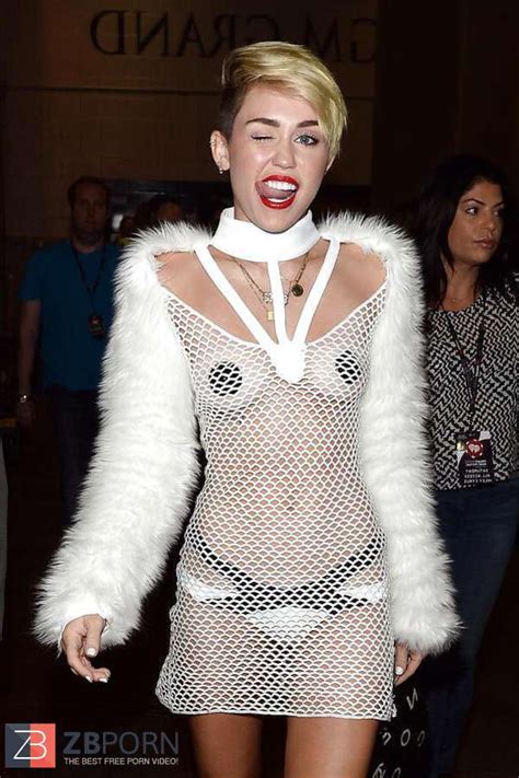 Miley Cyrus Iheartradio Jamboree ZB Porn