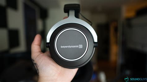 Beyerdynamic Amiron Wireless review - SoundGuys