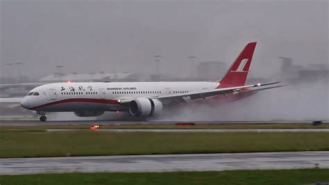 40 AMAZING CLOSE UP Takeoffs And Landings At Sydney Airport Plane