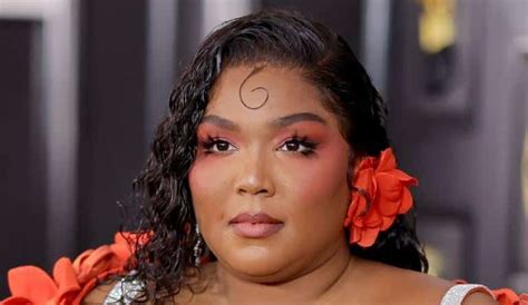 Lizzo Shows Off Weight Loss In Skimpy Red Bikini