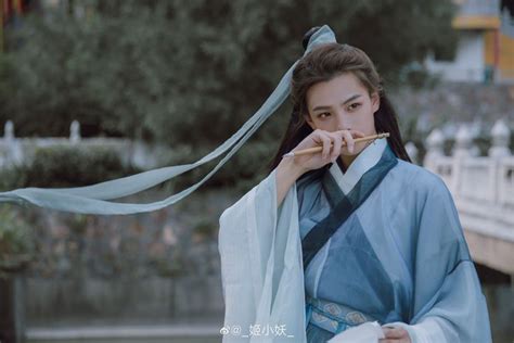 Ghim của oo a trên 배우 | Hanfu