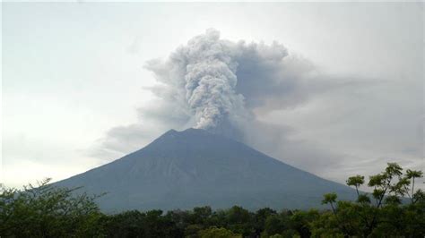 Vid Os Rdc Ruption Du Volcan Nyiragongo La Population Paniqu E Fuit