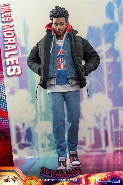 Hot Toys Miles Morales