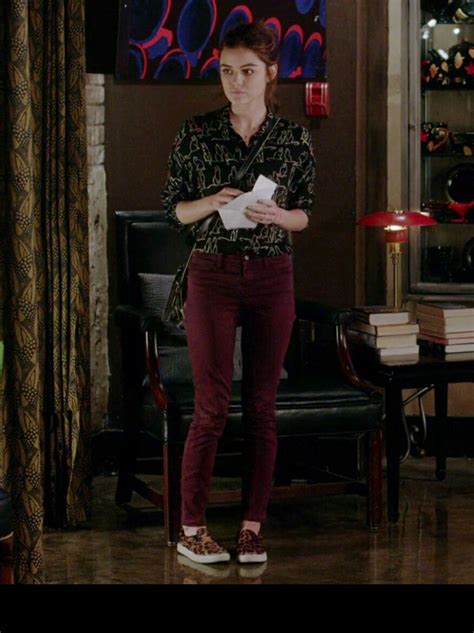 Top 10 Aria Montgomery Outfits Season 7 Ideas And Inspiration