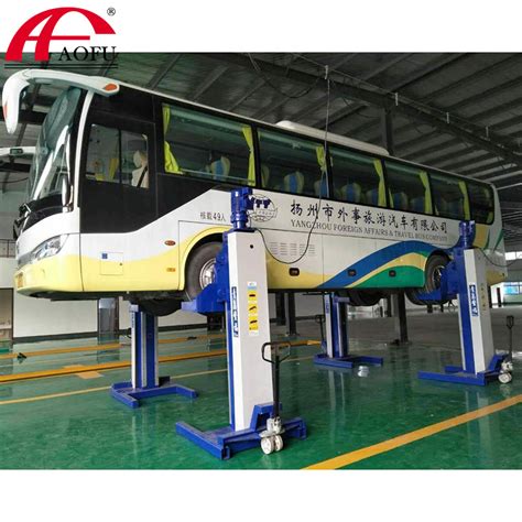 China Heavy Duty Truck And Bus 20 Tons Electric Mobile Four Column