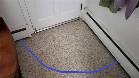 how to cut door for carpet 5
