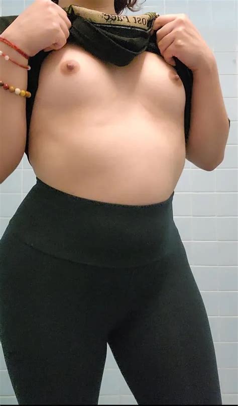 Bathroom Pt 2 8 Nude Pics XHamster